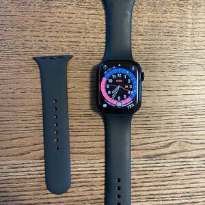Apple Watch Series 7 45mm GPS + Cellular